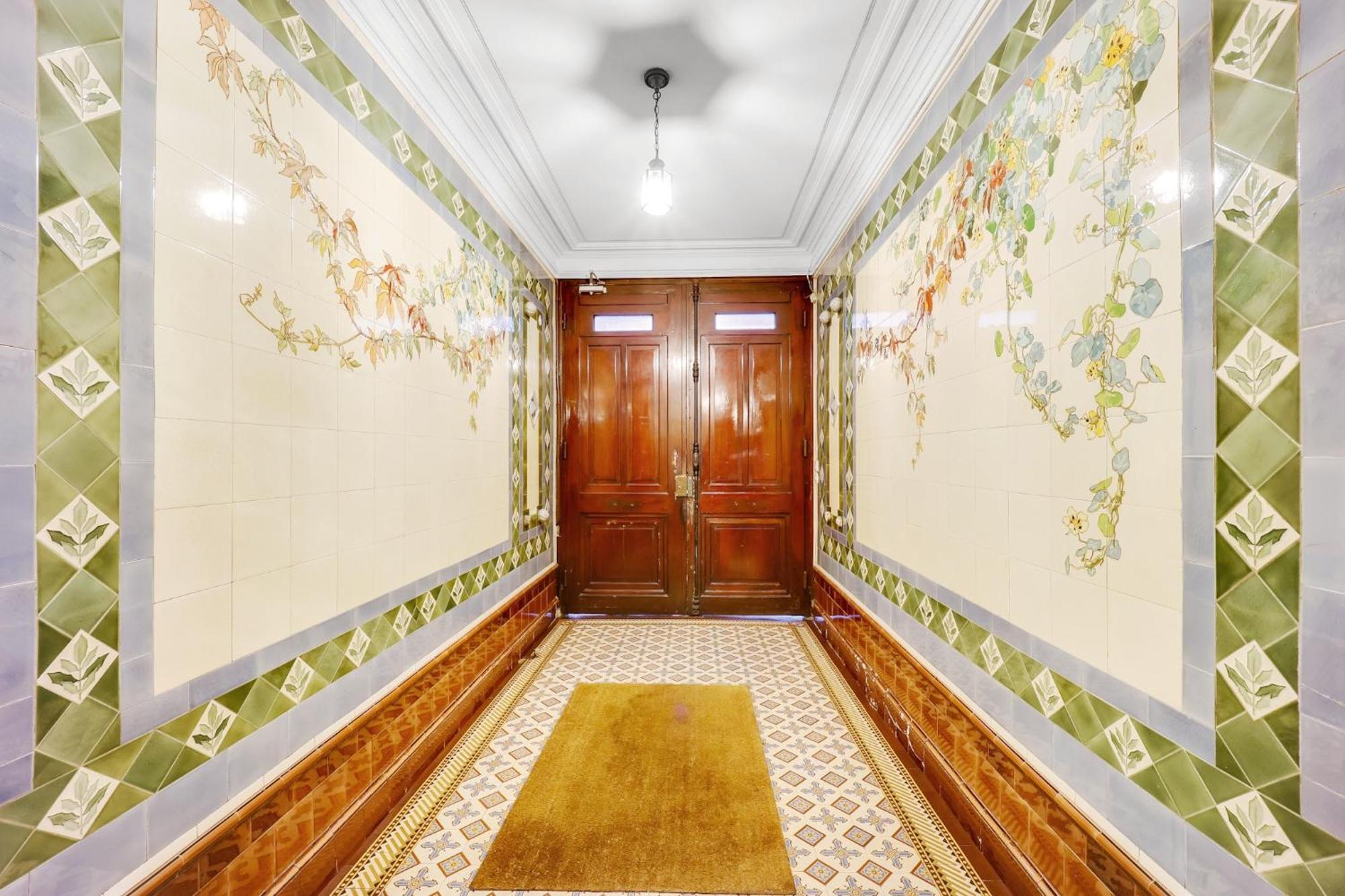 Appartement Large Flat Very Close To Montmartre Parijs